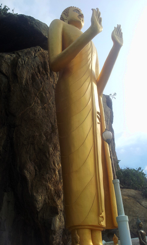 25 метровый Будда у горы Као Такиаб в Хуахине